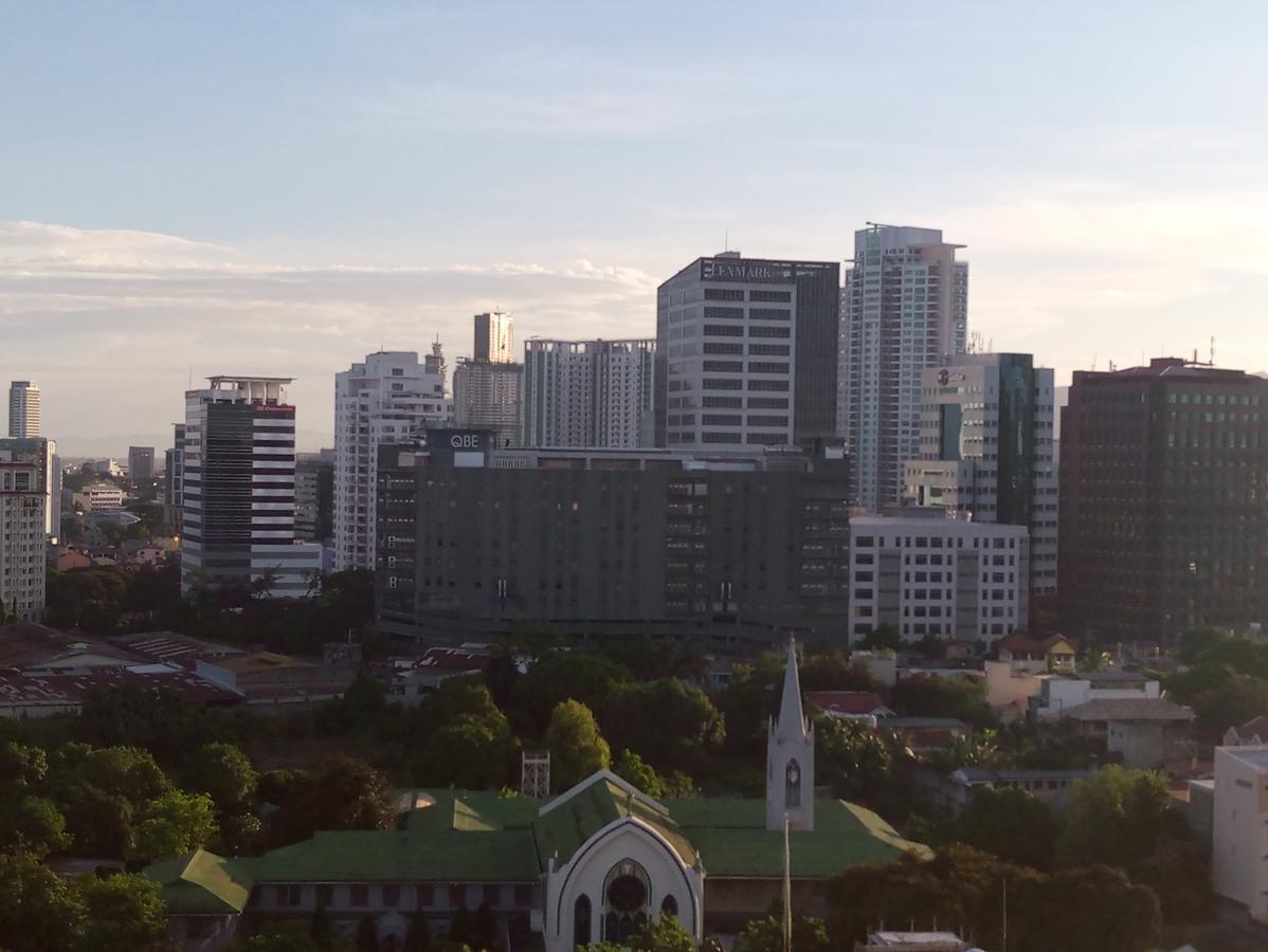 2405 Mabolo Garden Flats Leilighet Cebu Eksteriør bilde